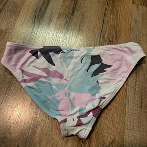 O’Neill girls bottom. No tag fits 12-14 faded used condition
